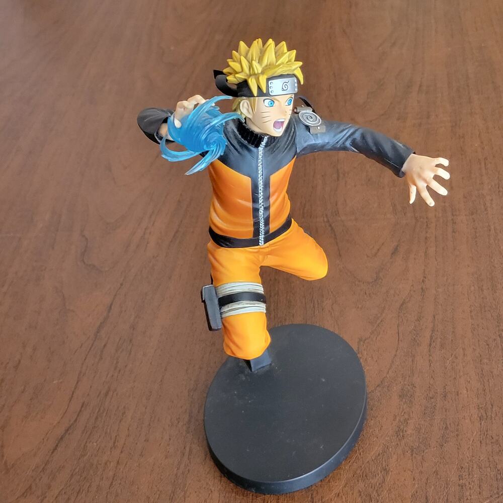 Naruto Shippuden Uzumaki figure Bandai Spirits with stand